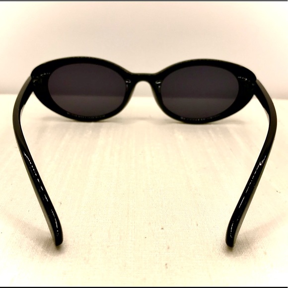 Black Oval Sunglasses - Picture 4 of 7